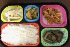 2024年9月7日 ご飯、牛肉と野菜のオイスターソース炒め 等の画像