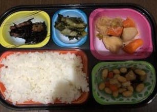 2024年8月31日 糸コンと鶏肉の煮物、ひじきとはんぺんの煮物 等の画像